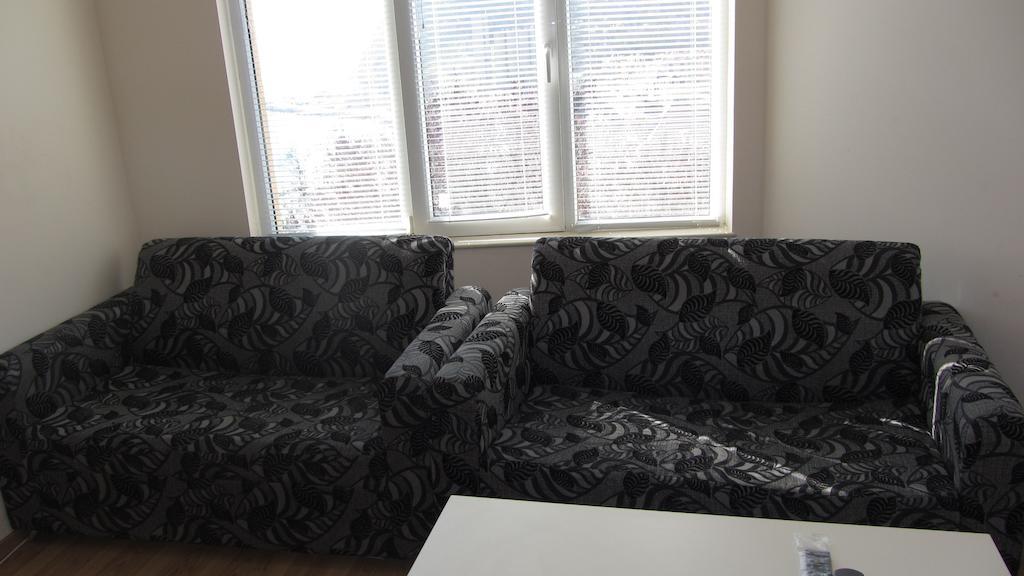 Apartments Bizone Kavarna Habitación foto